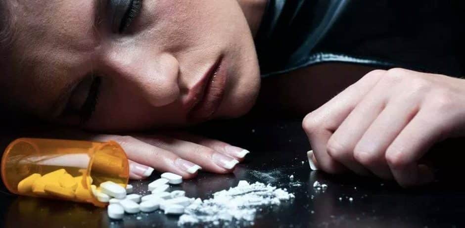 درمان اعتیاد بدون درد و خماری شدید، ارزیابی واقع‌بینانه روش‌های نوین | مرکز درمان سوء مصرف مواد مطهر